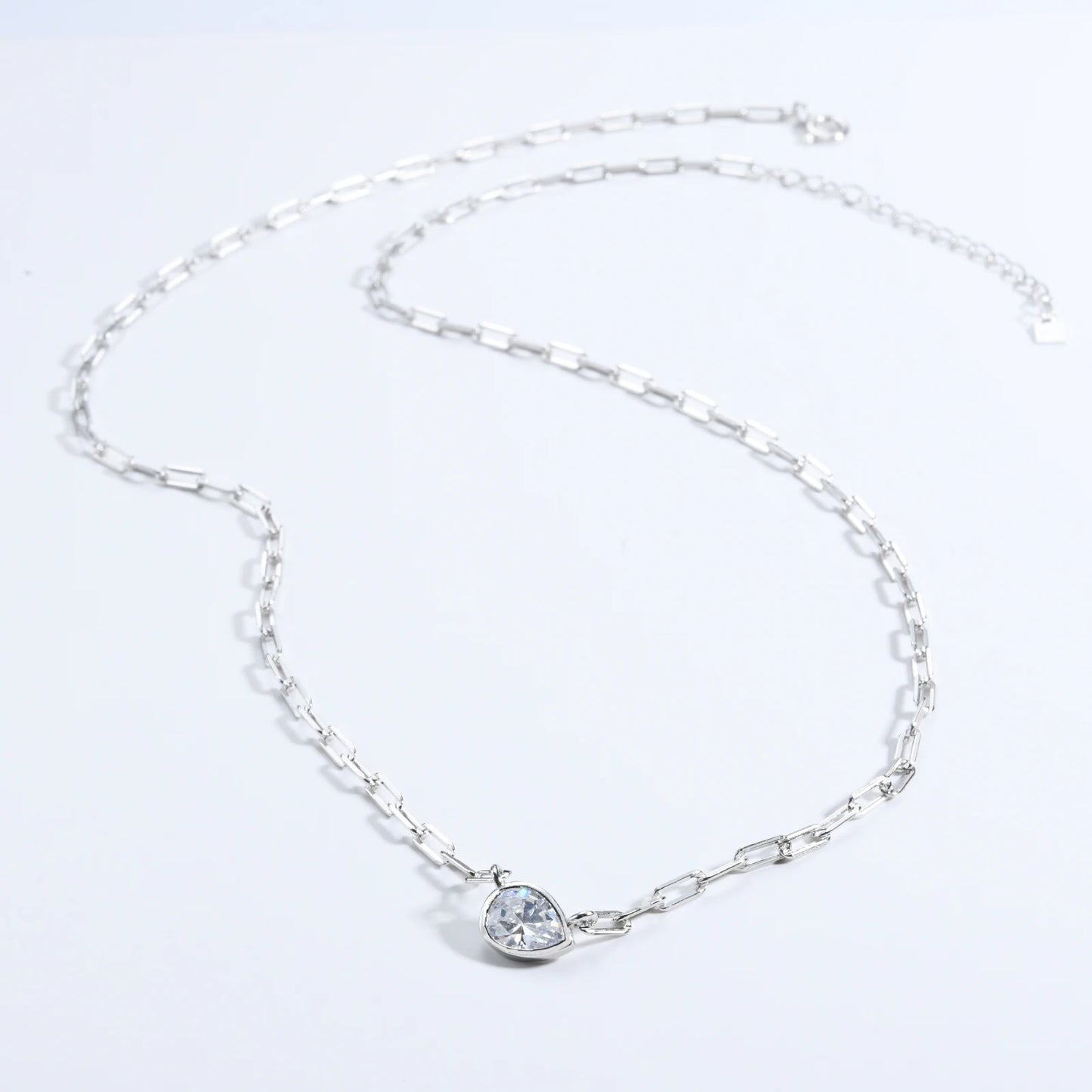 Sideway Teardrop Paperclip Chain Necklace